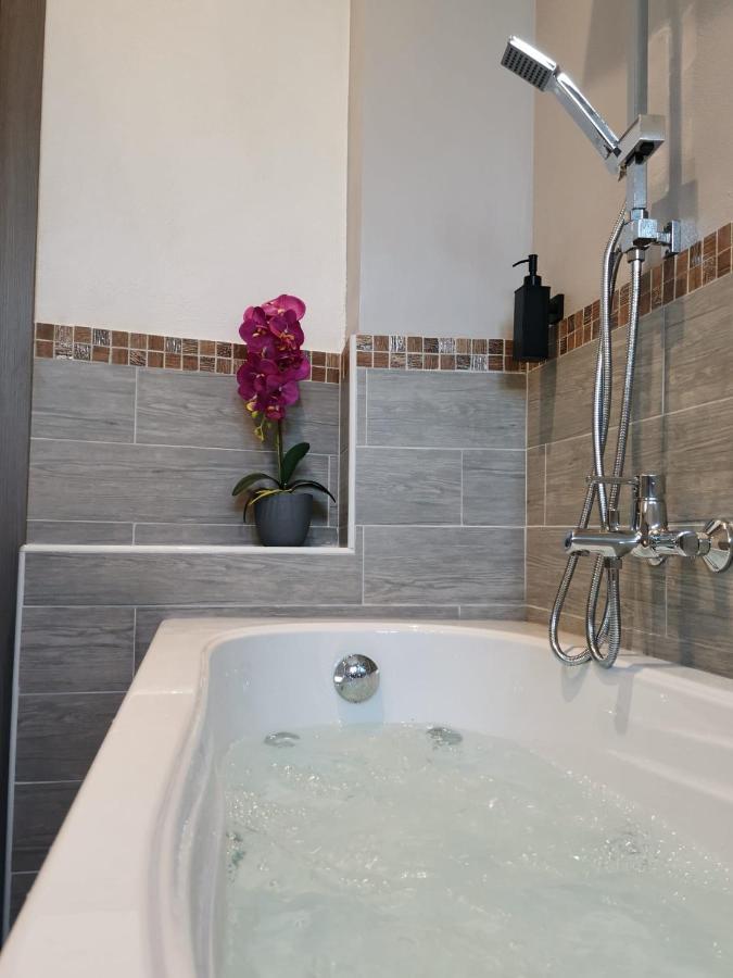 Green Guest House Ористано Экстерьер фото