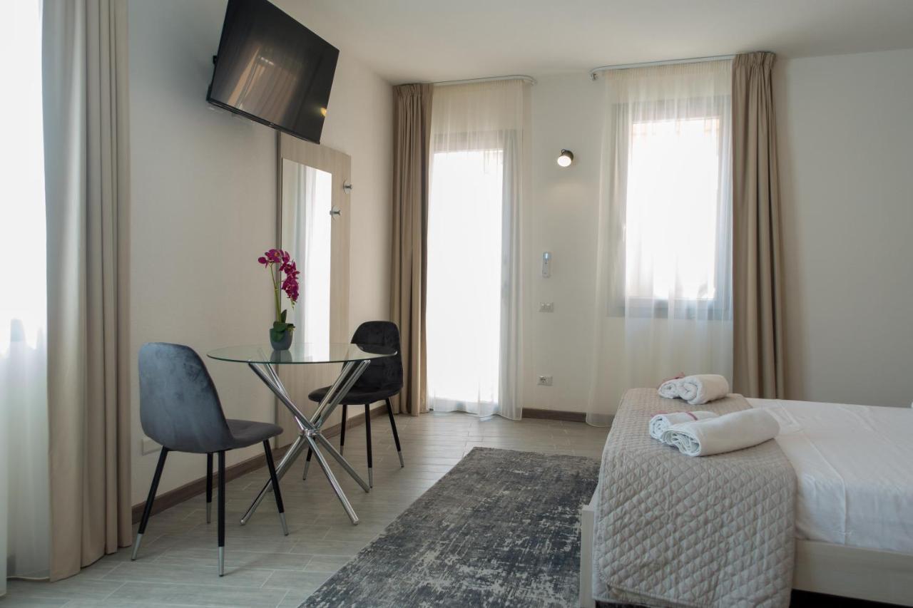 Green Guest House Ористано Экстерьер фото