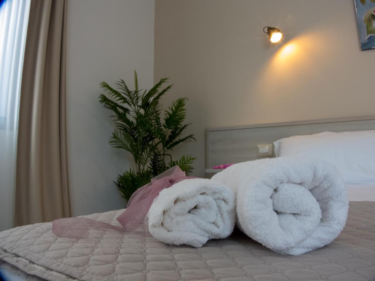 Green Guest House Ористано Экстерьер фото